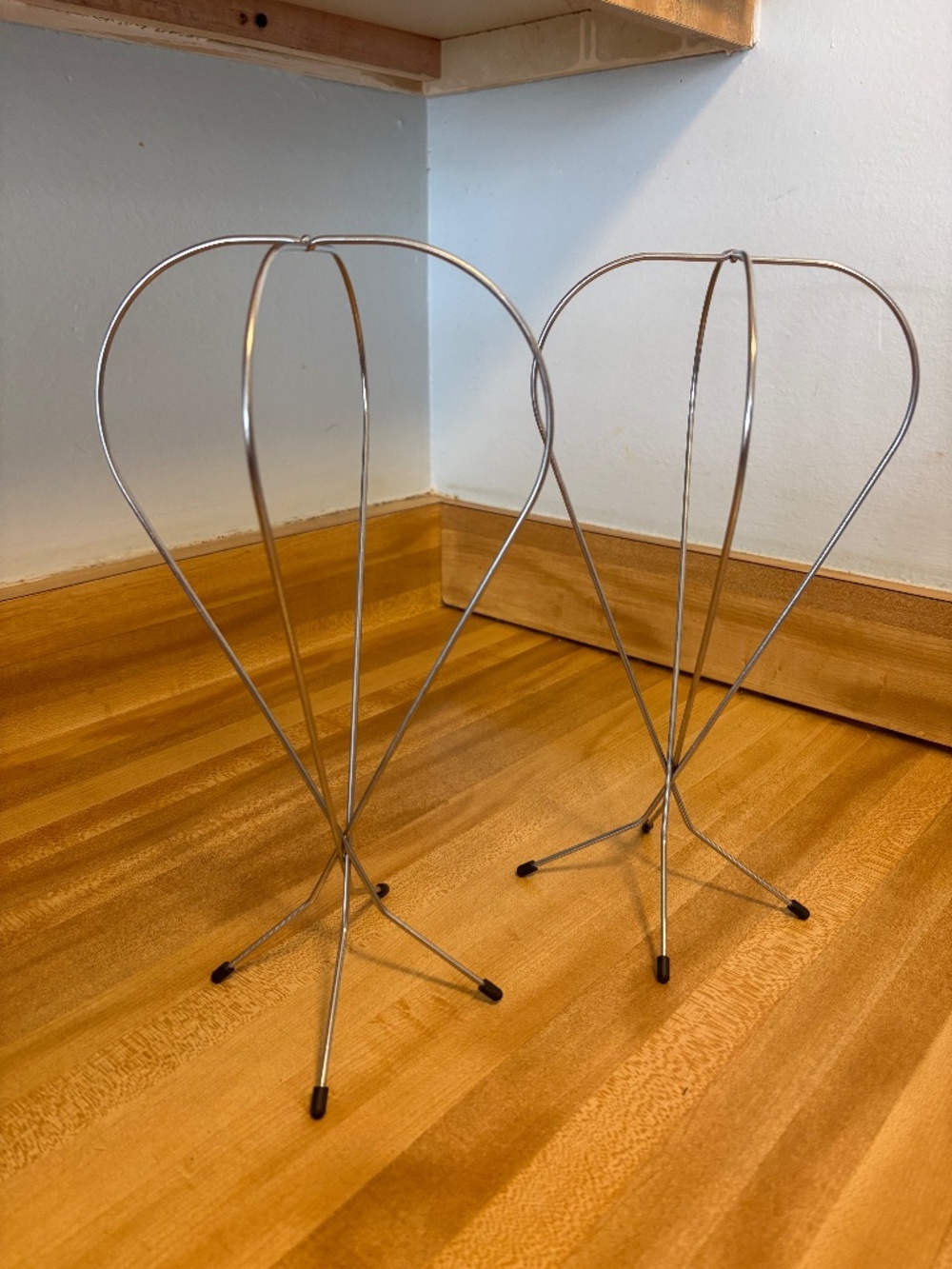 Wig stands